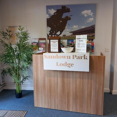 Sandown Park Lodge Esher Kültér fotó