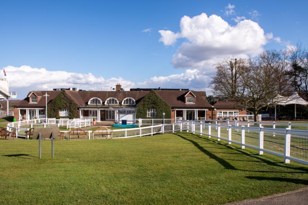 Sandown Park Lodge Esher Kültér fotó